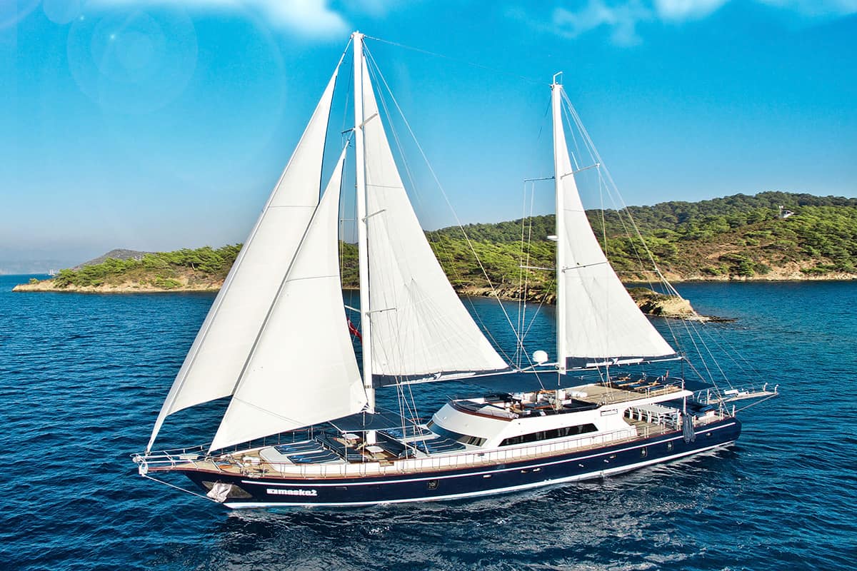Sailing yacht MASKE 2.jpg