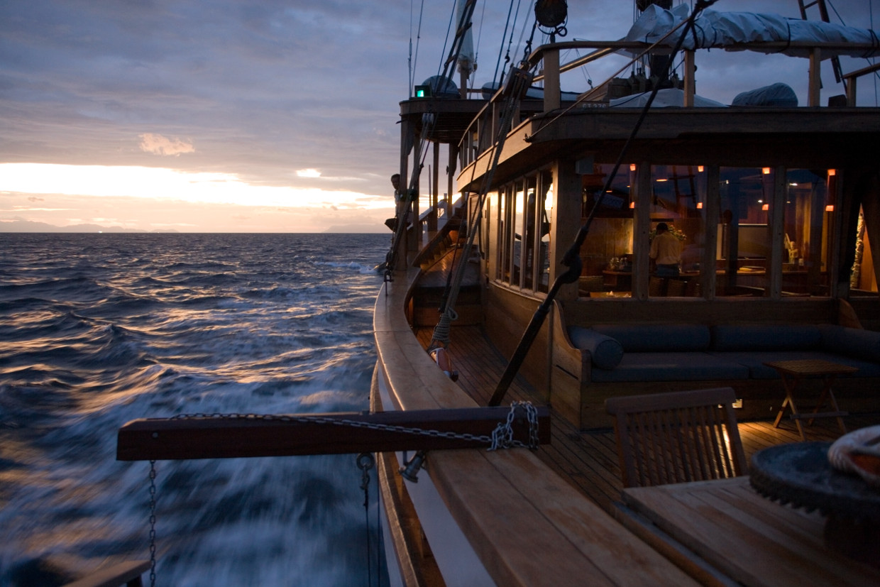 Side Deck Of SI DATU BUA.jpg