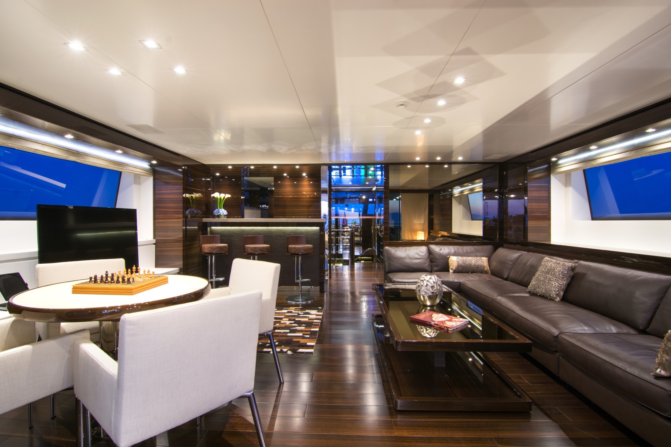 Skylounge with seating and wet bar.jpg
