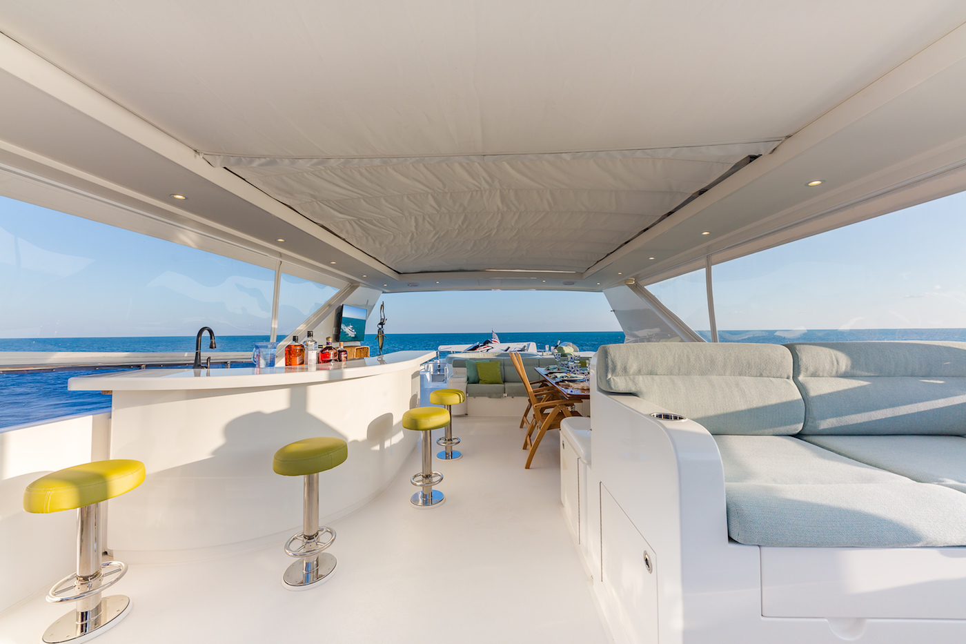 Sun deck bar.jpg