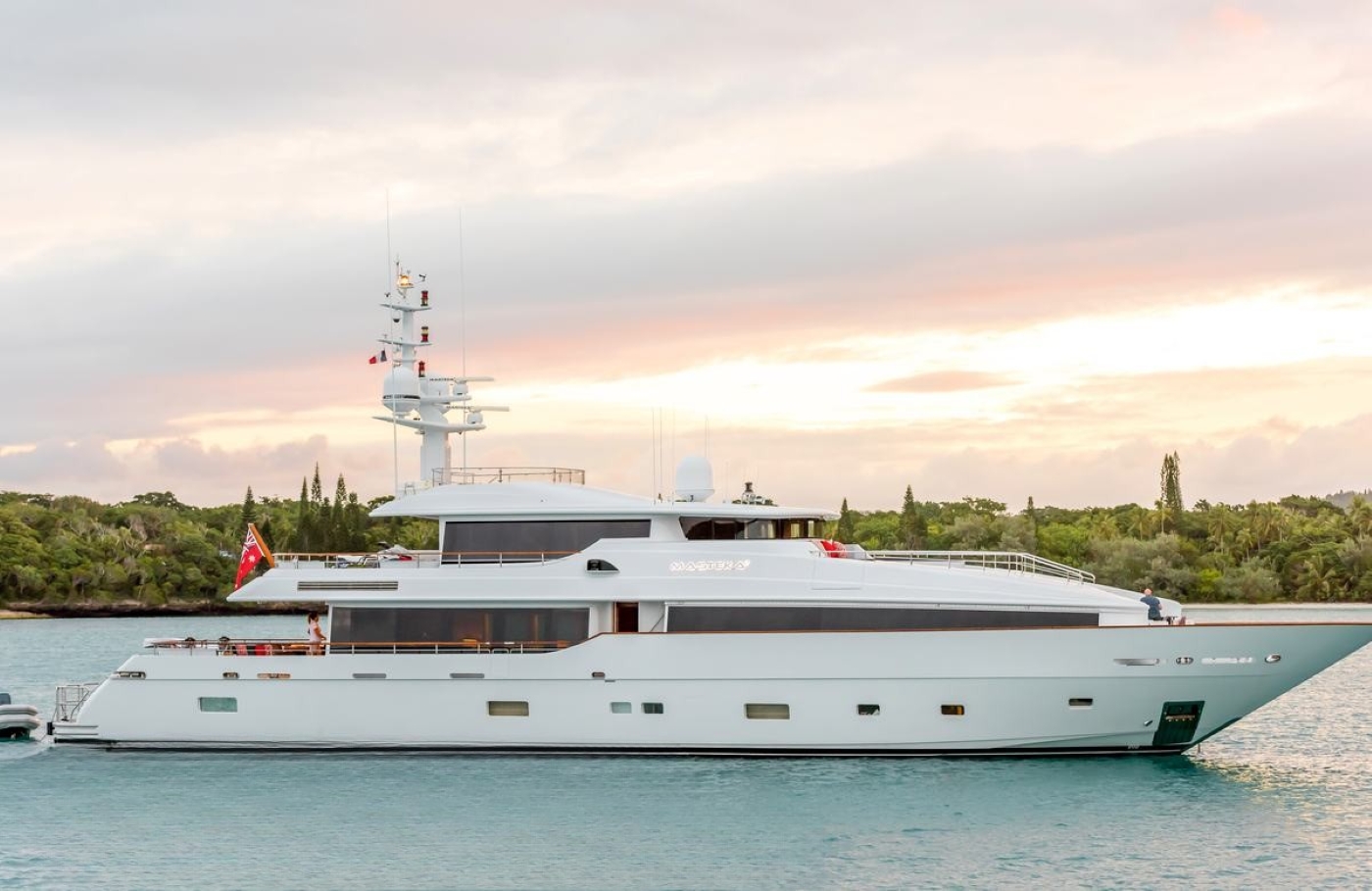 Superyacht MASTEKA 2.jpg