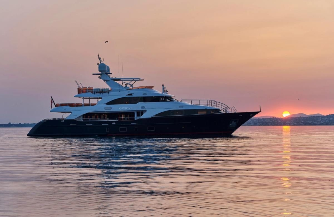Superyacht OPTION B.jpg