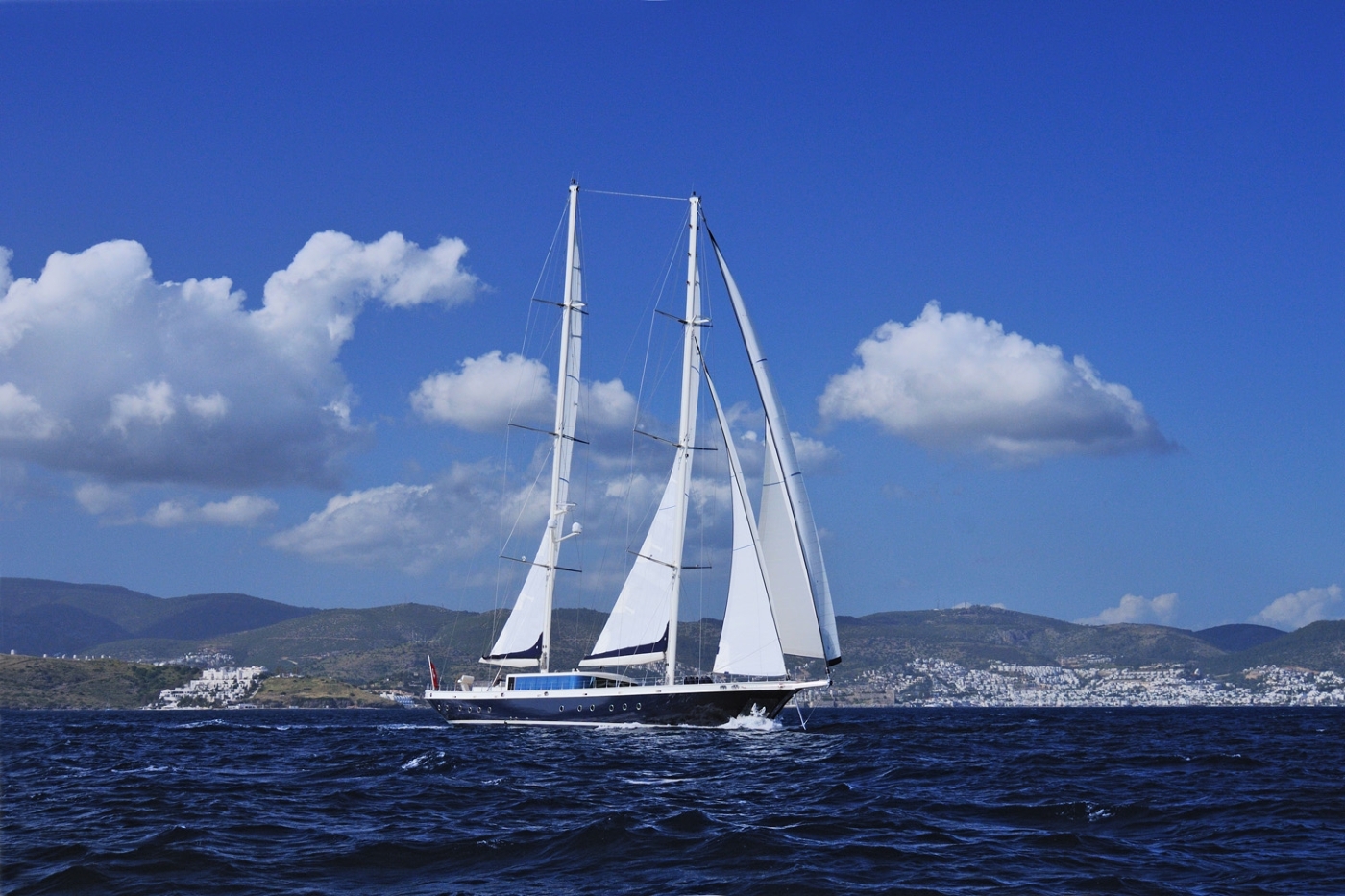 Superyacht Tuyike S.jpg