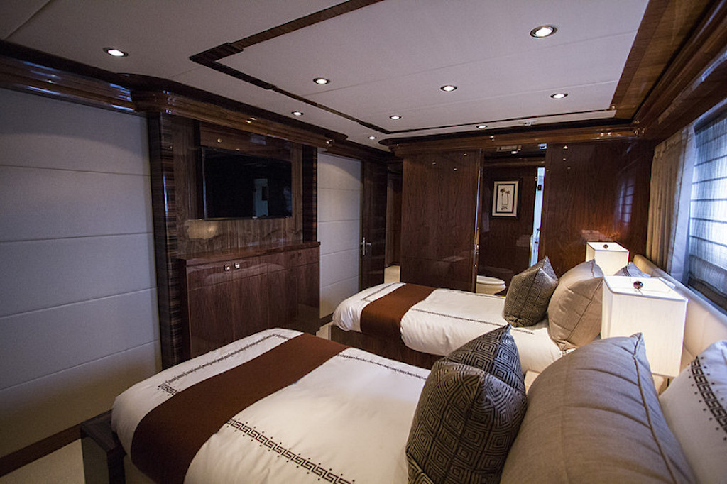 Twin Cabin 00001.jpg