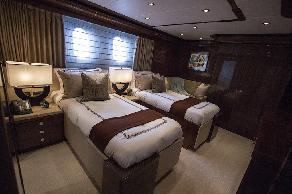 Twin Cabin 00003.jpg