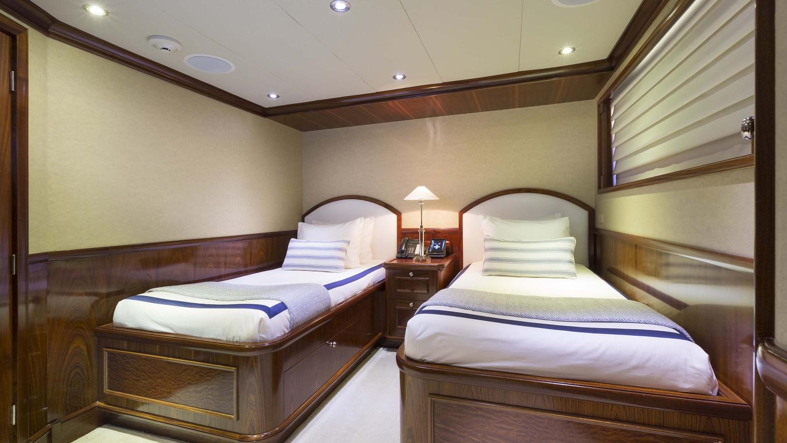Twin cabin  00001.jpg