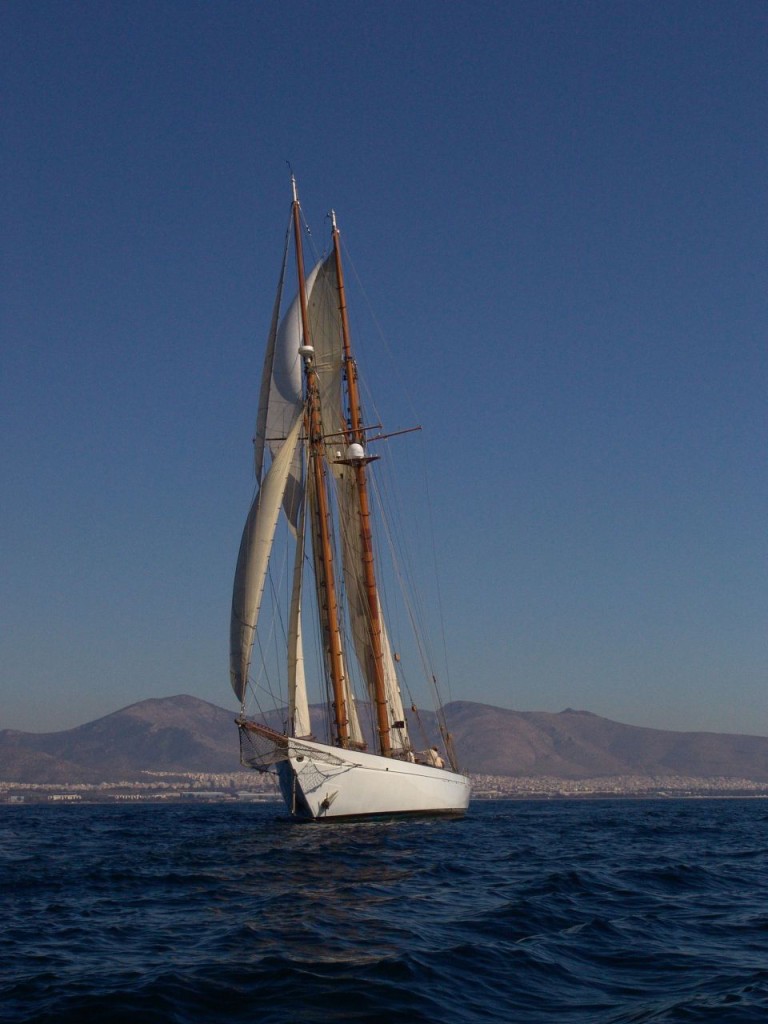 Under sails  00001.jpg