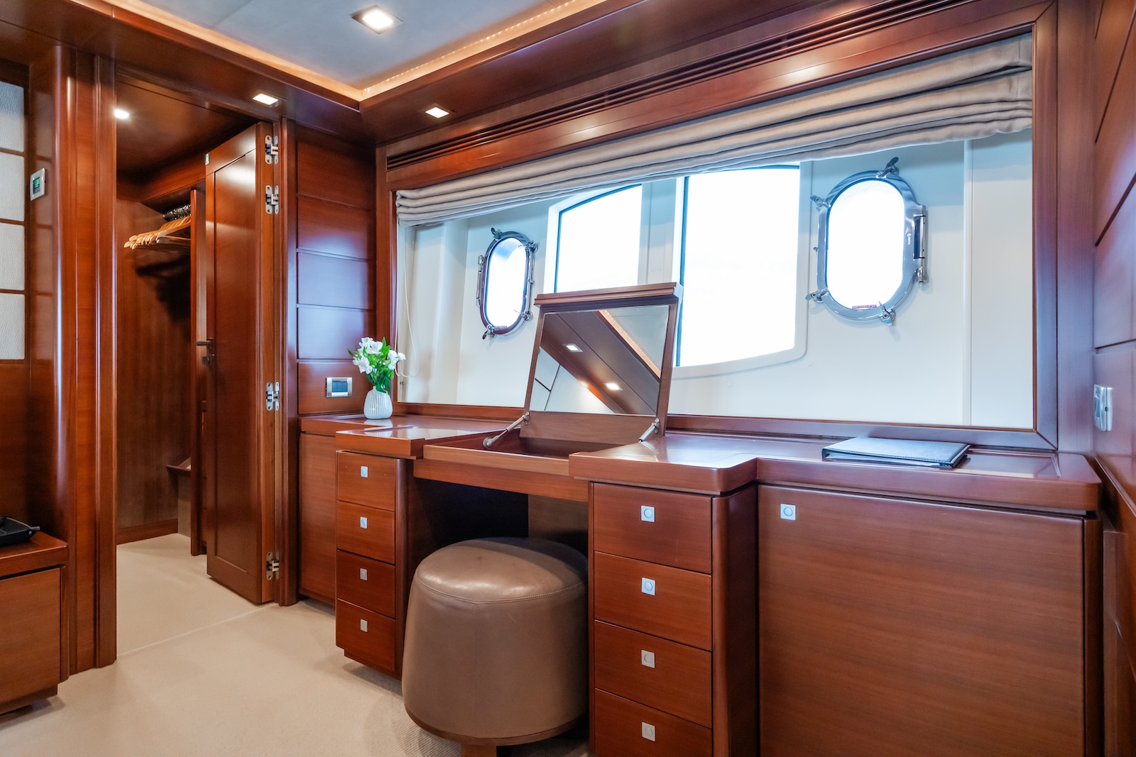VIP cabin  vanity.jpg