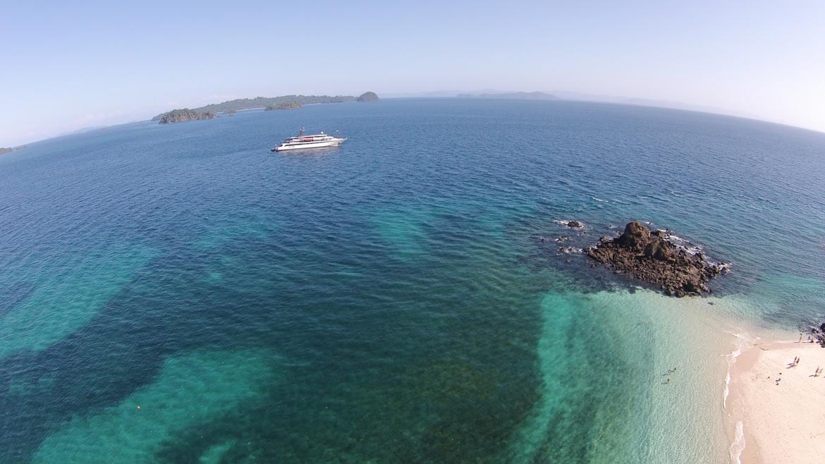 Variety Voyager cruising.jpg
