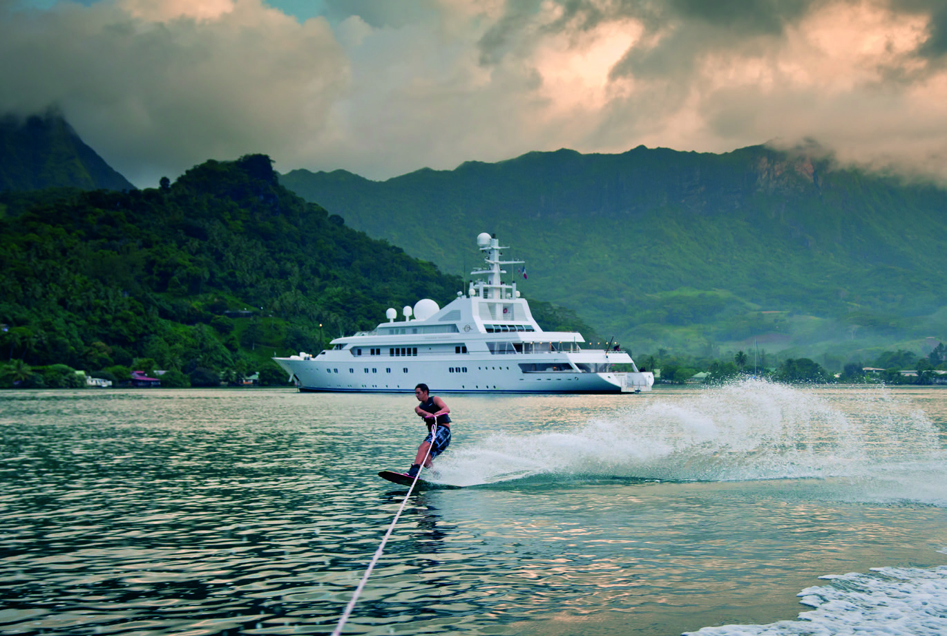 Water skiing.jpg