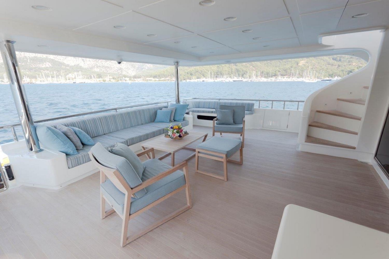 Yacht M & M aft deck.jpg