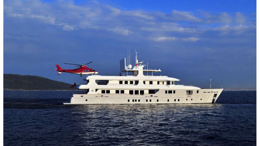 Yacht PALMARINA by Orkun - profile with helicopter.jpg