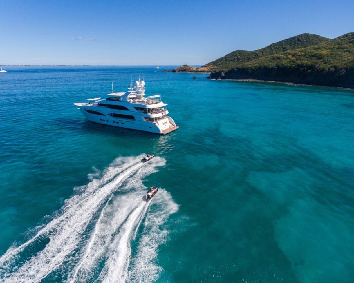 aerial with jetskis running.jpg