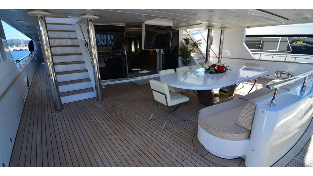 aft deck.jpg