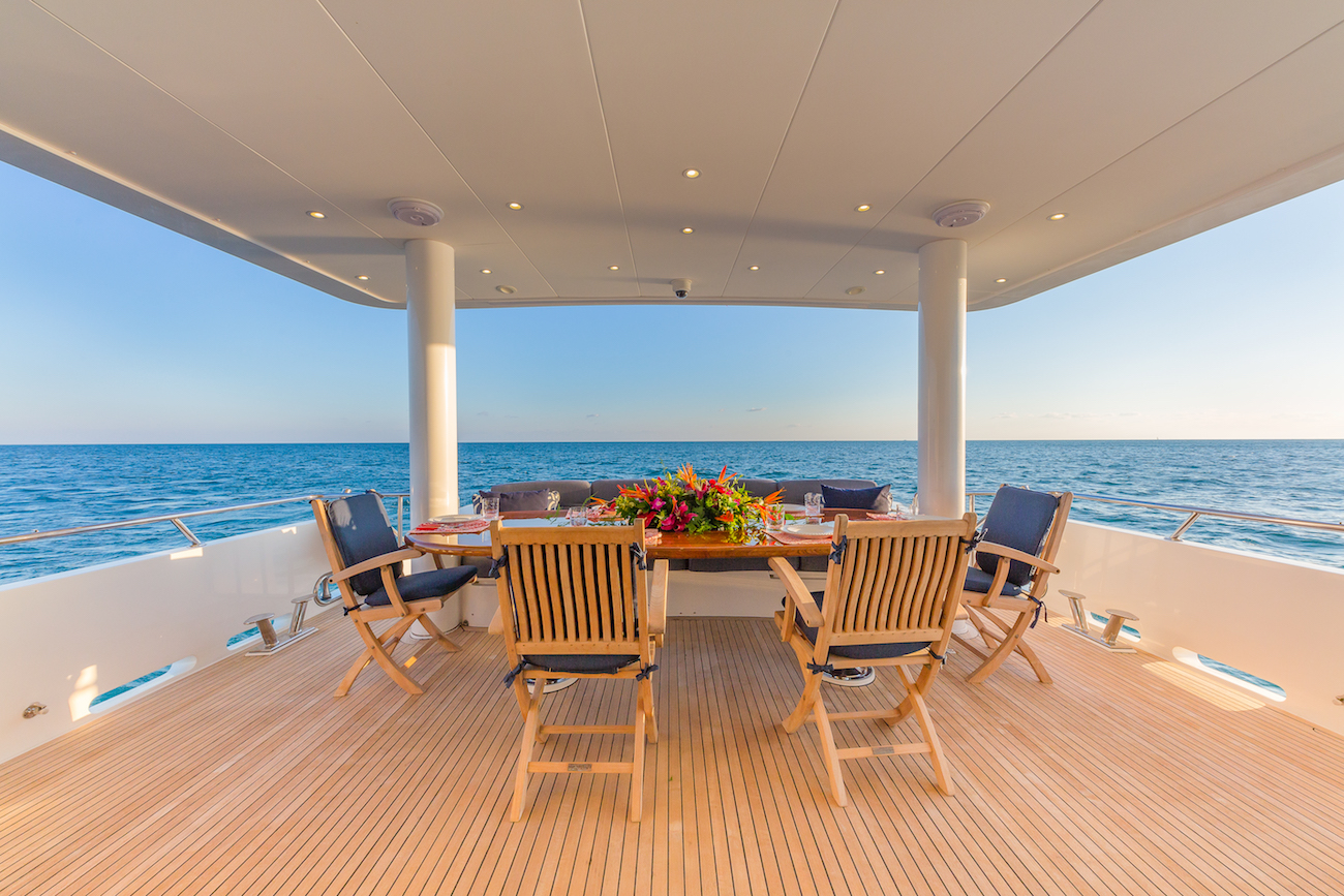 alfresco dining .jpg