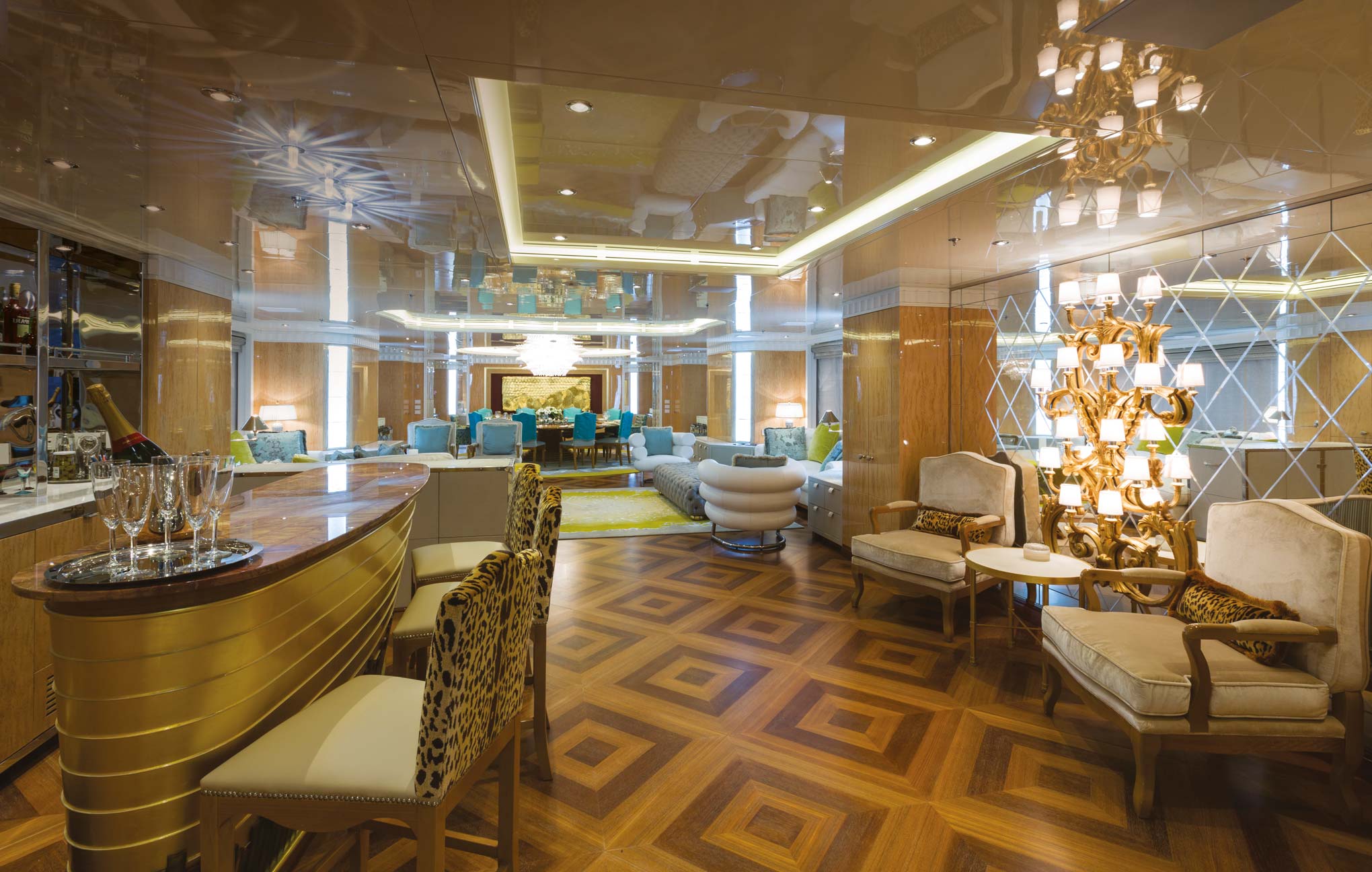 bar and dining.jpg