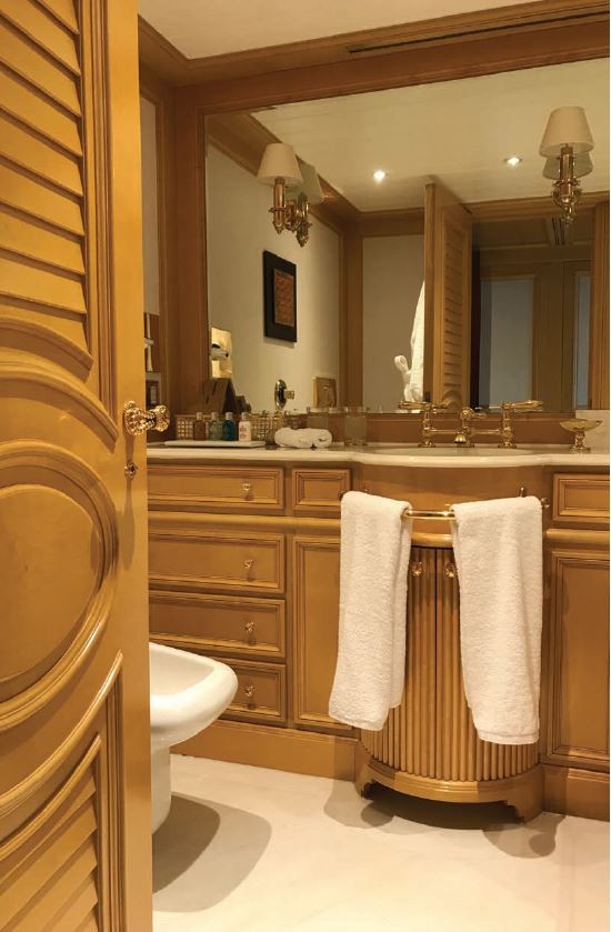 bathroom .jpg