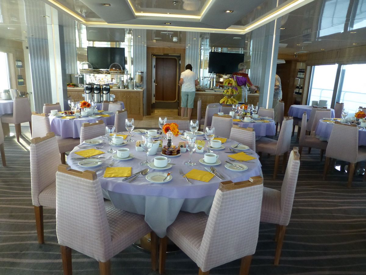 breakfast buffet.jpg
