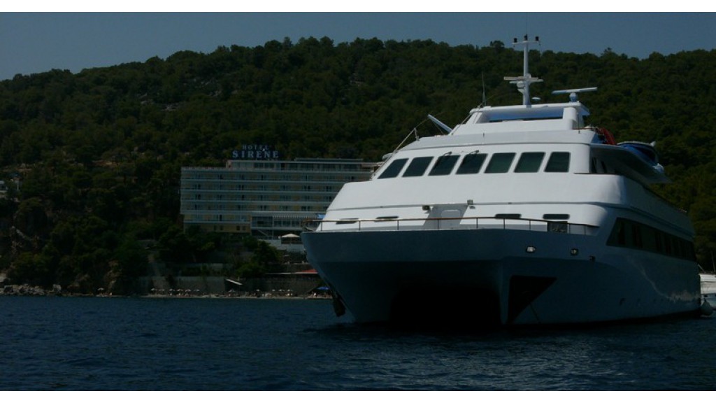 catamaran Aegean princess exterior.jpg