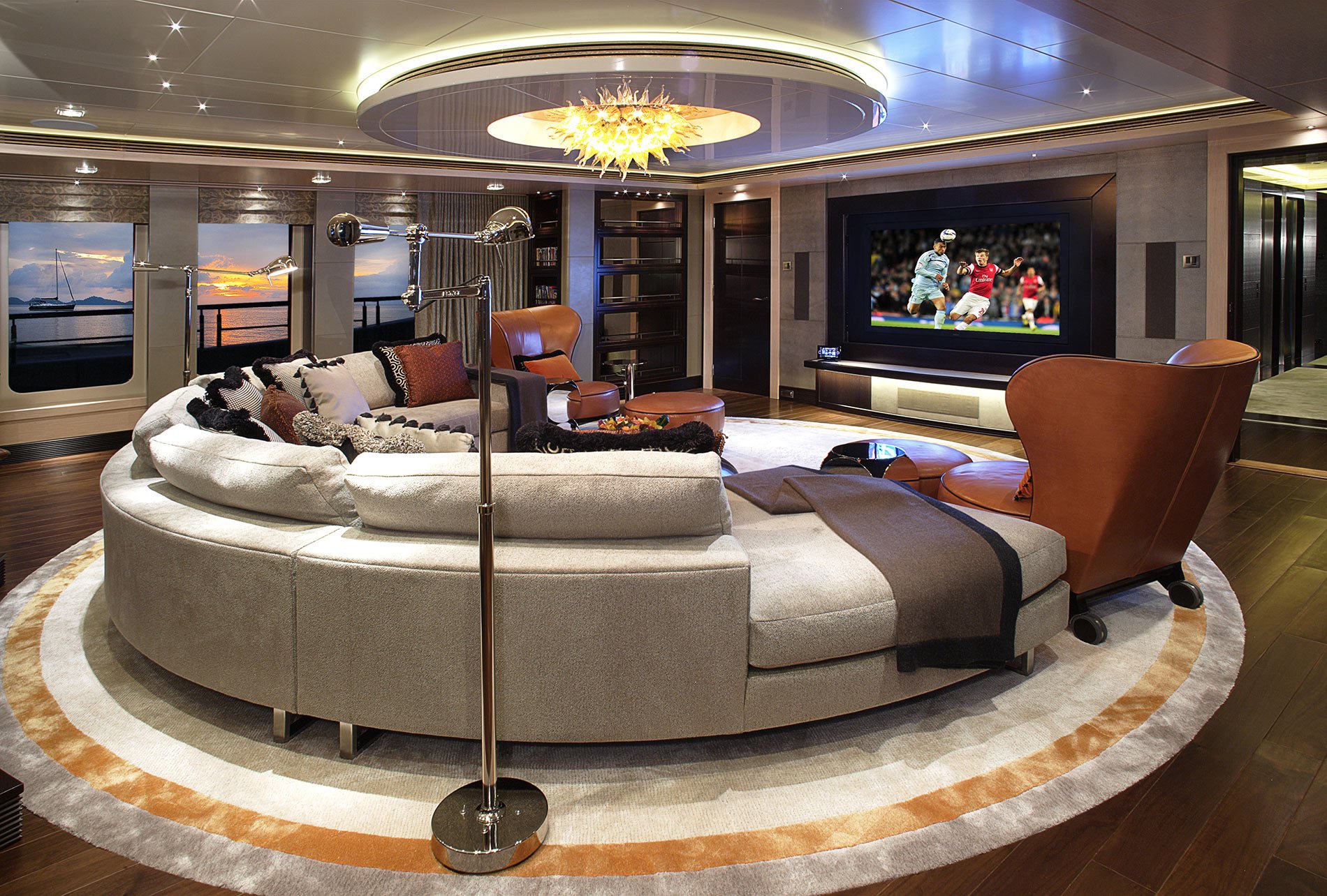 circular salon and tv .jpg