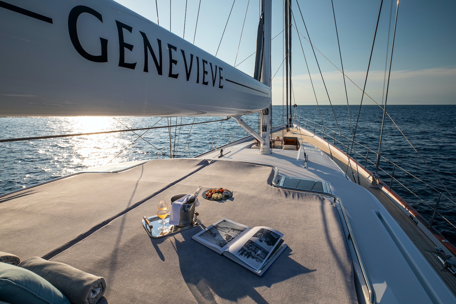 deck detail  ©YachtShot .jpg