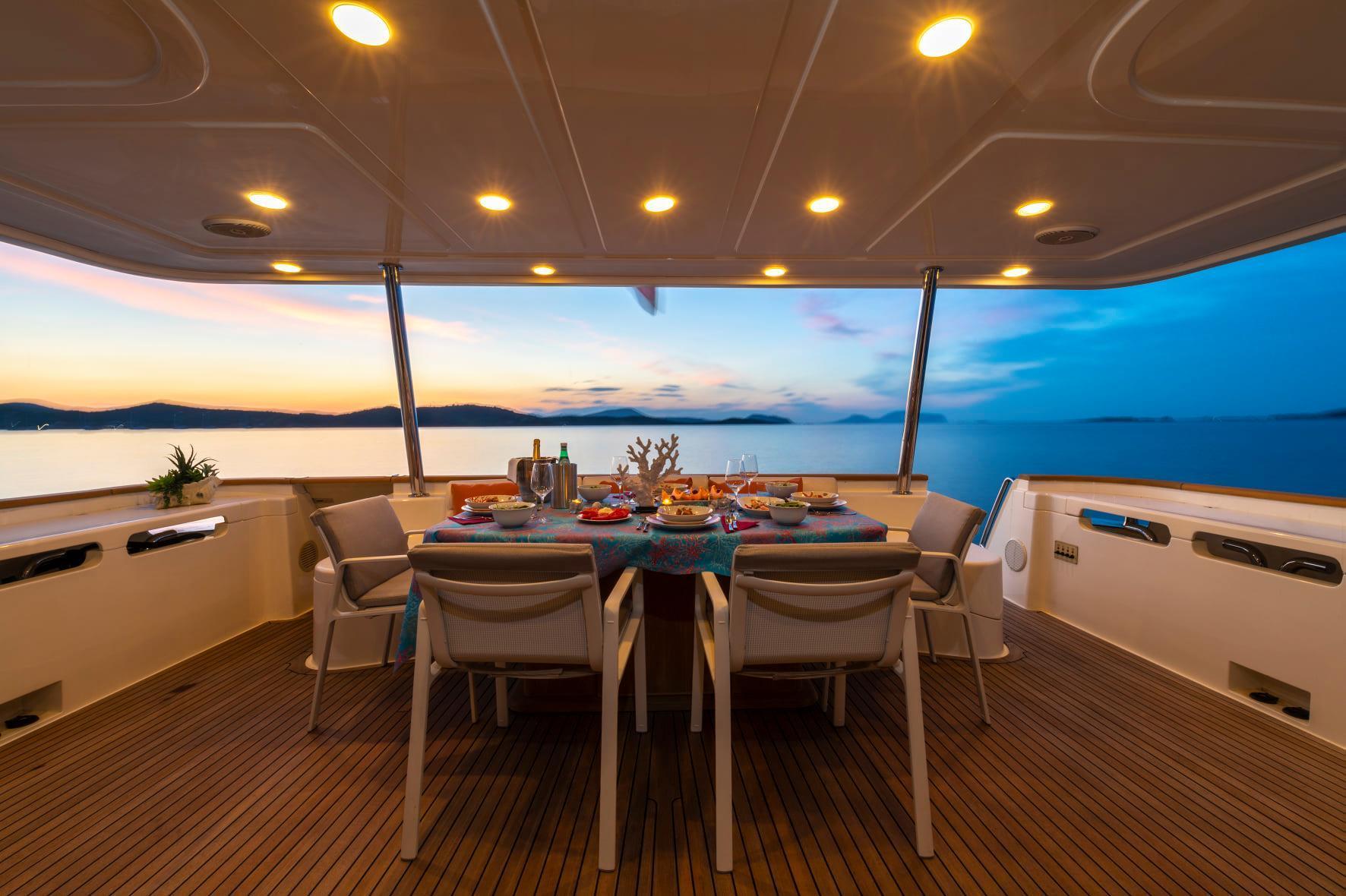 dining area al fresco.jpg
