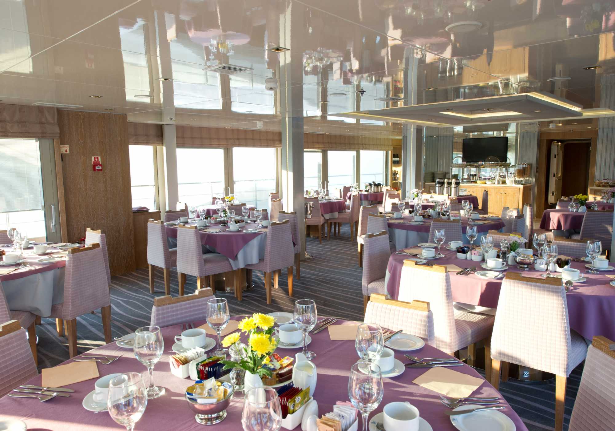 dining-area.jpg