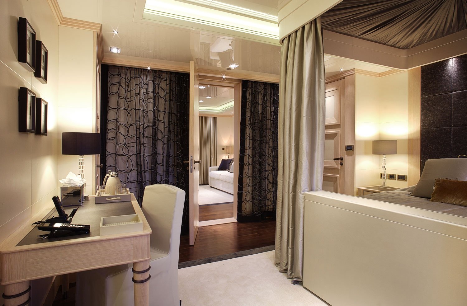 double cabin and desk.jpg