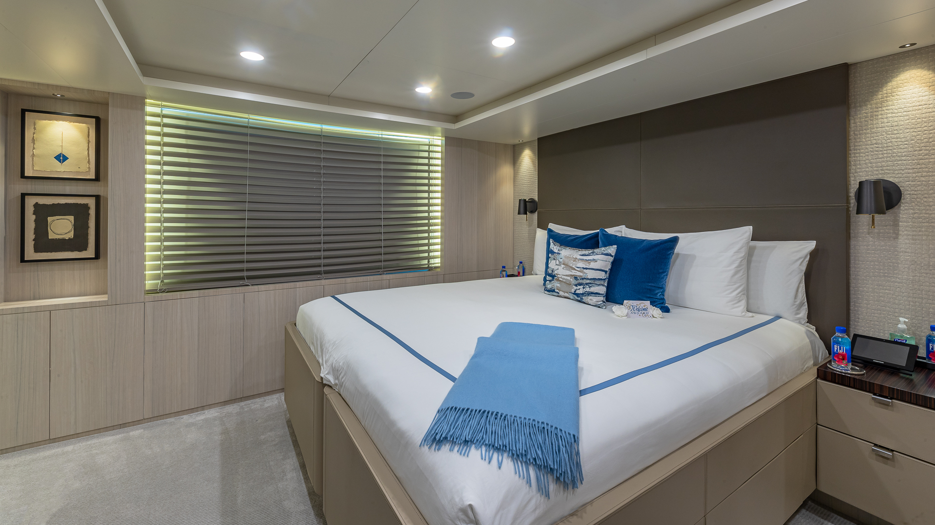 double:twin cabin on the lower deck .jpg