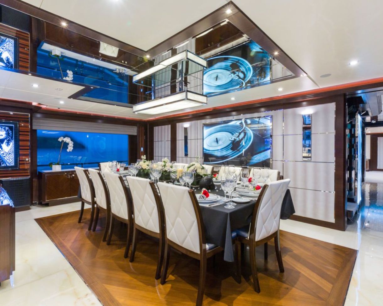 formal dining area.jpg