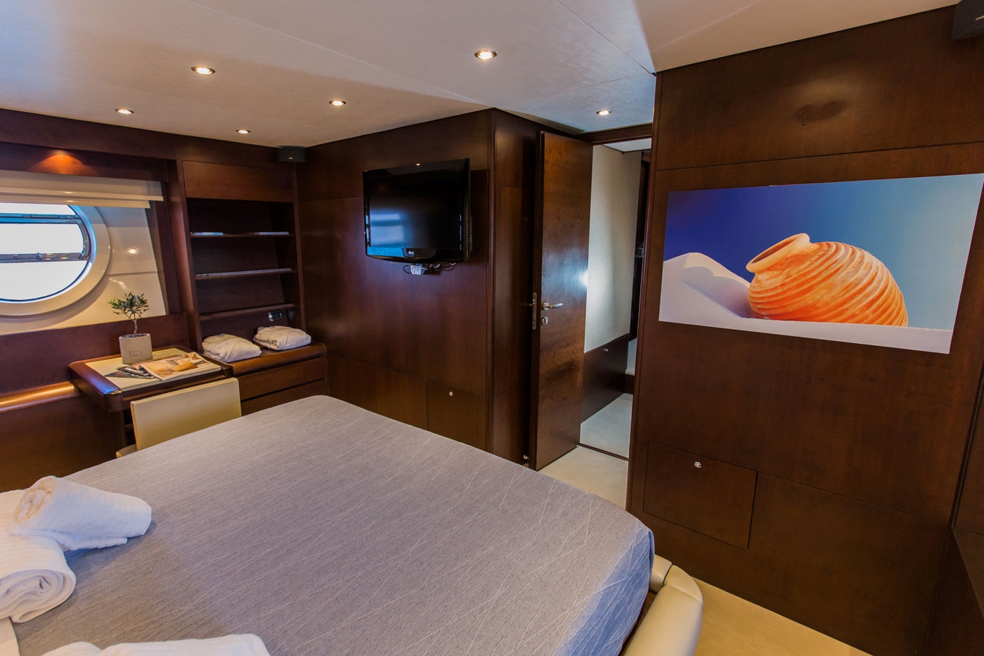guest suite 02.jpg