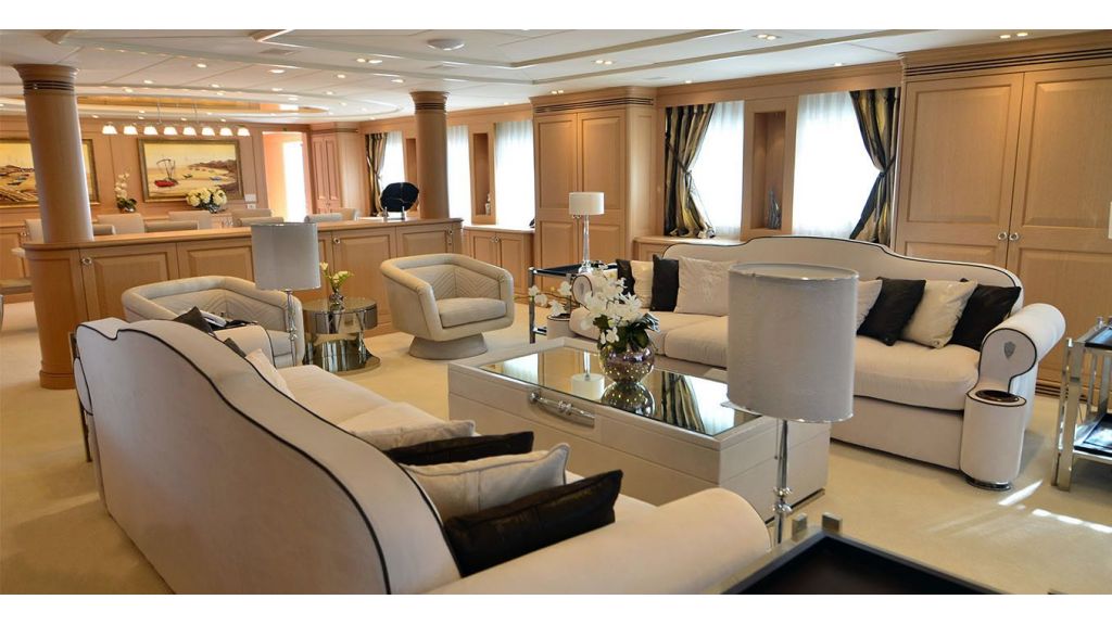 lounge 2.jpg