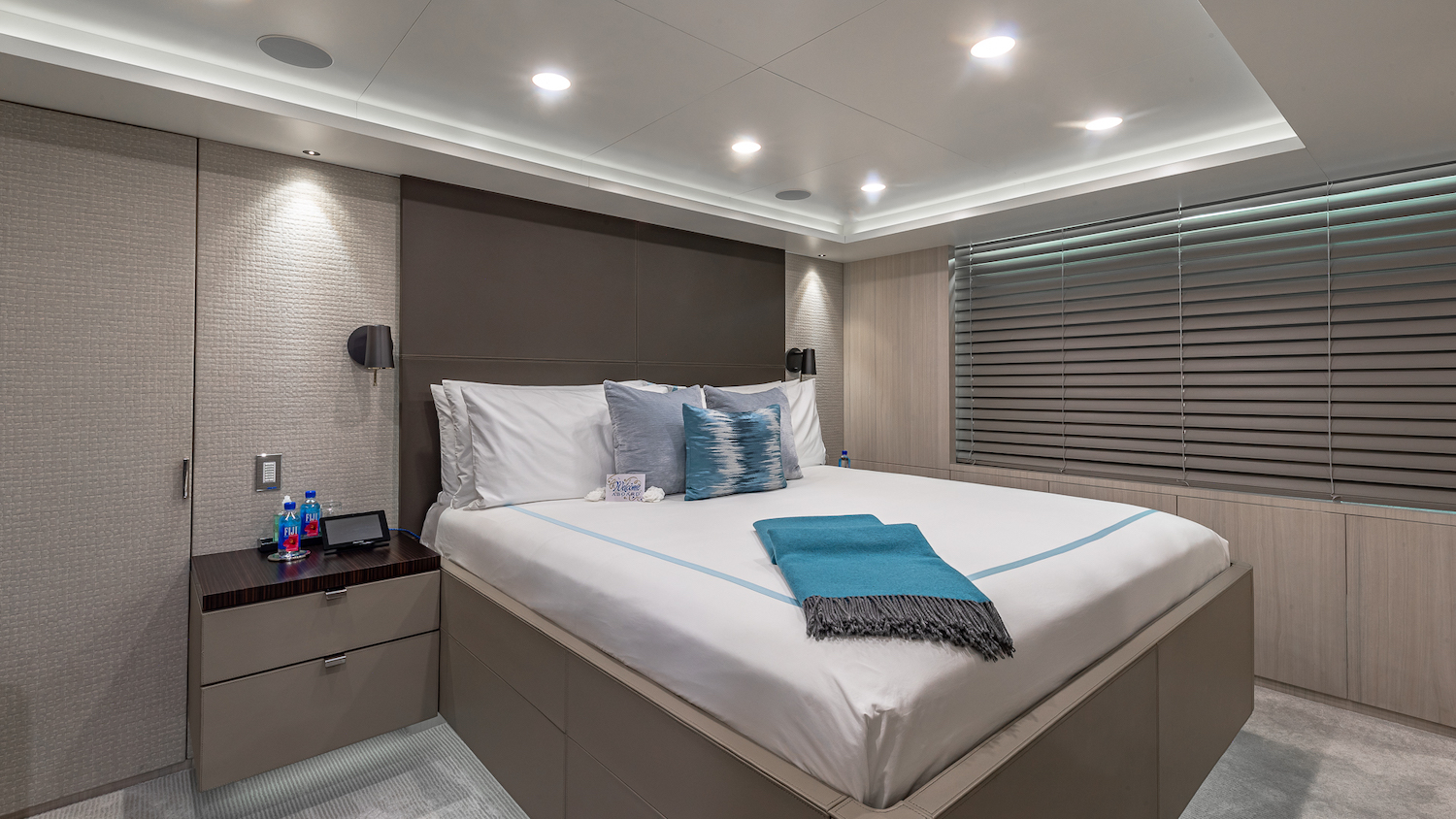 lower deck double cabin .jpg