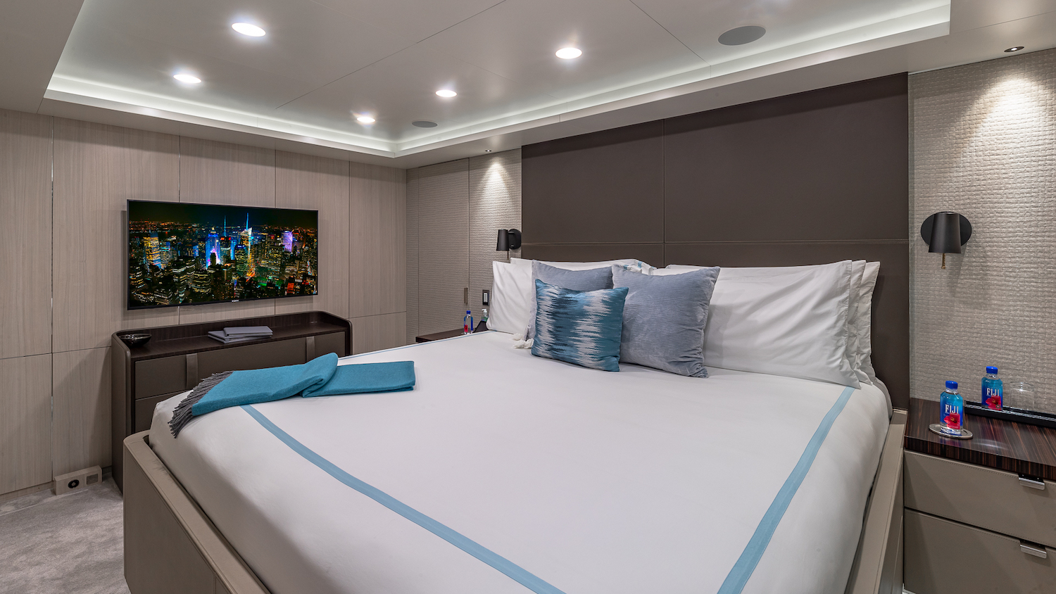 lower deck double cabin.jpg