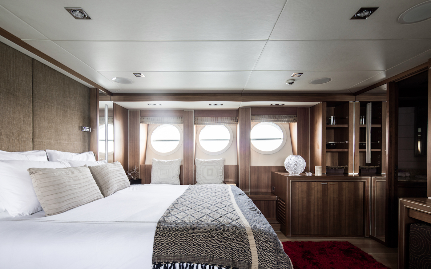 lower deck master suite.jpg