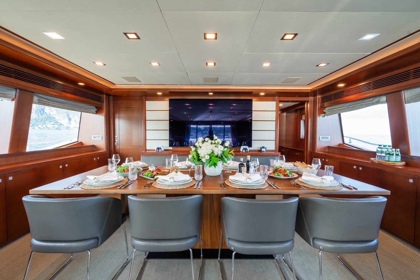 main saloon dining.jpg