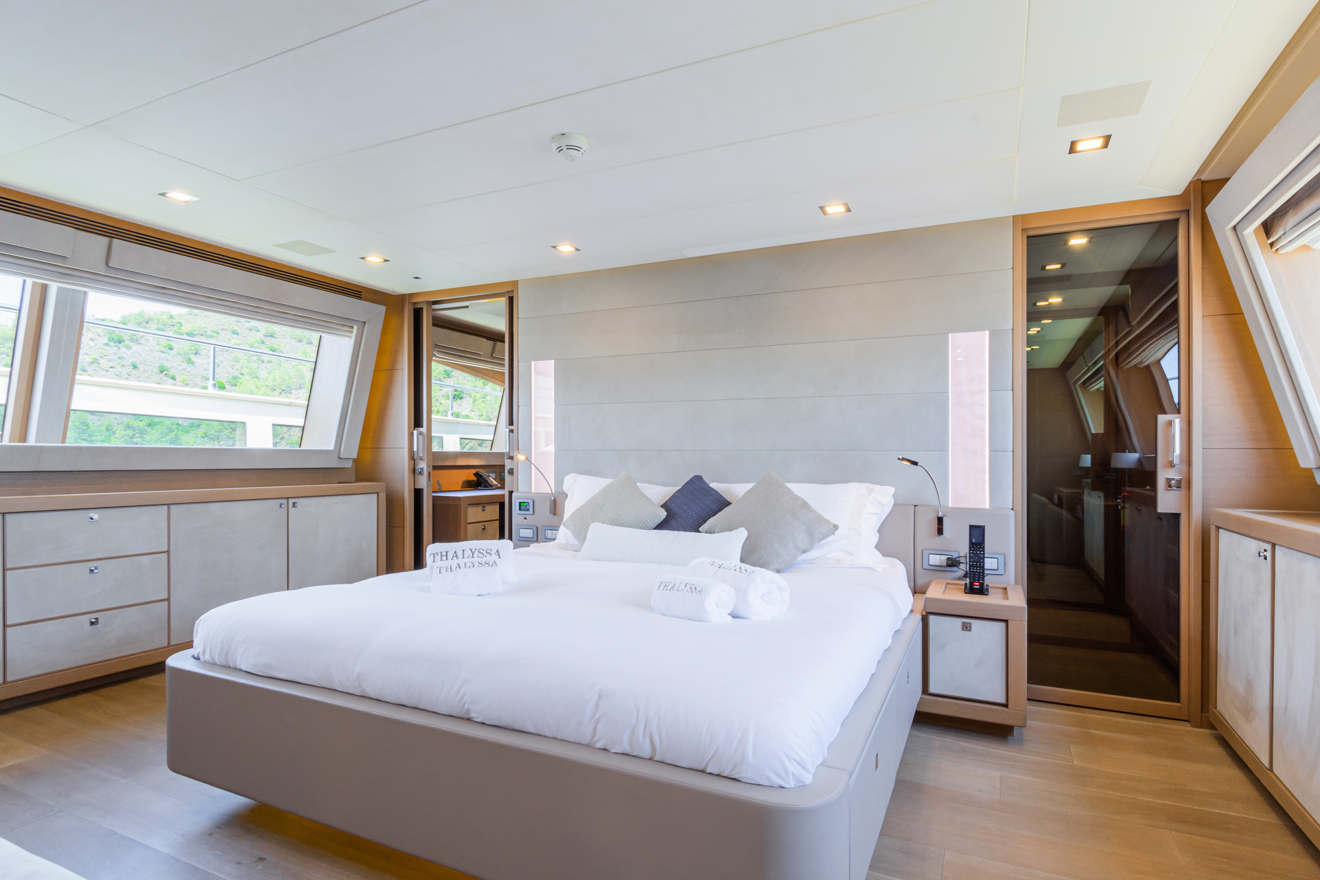 master cabin  .jpg