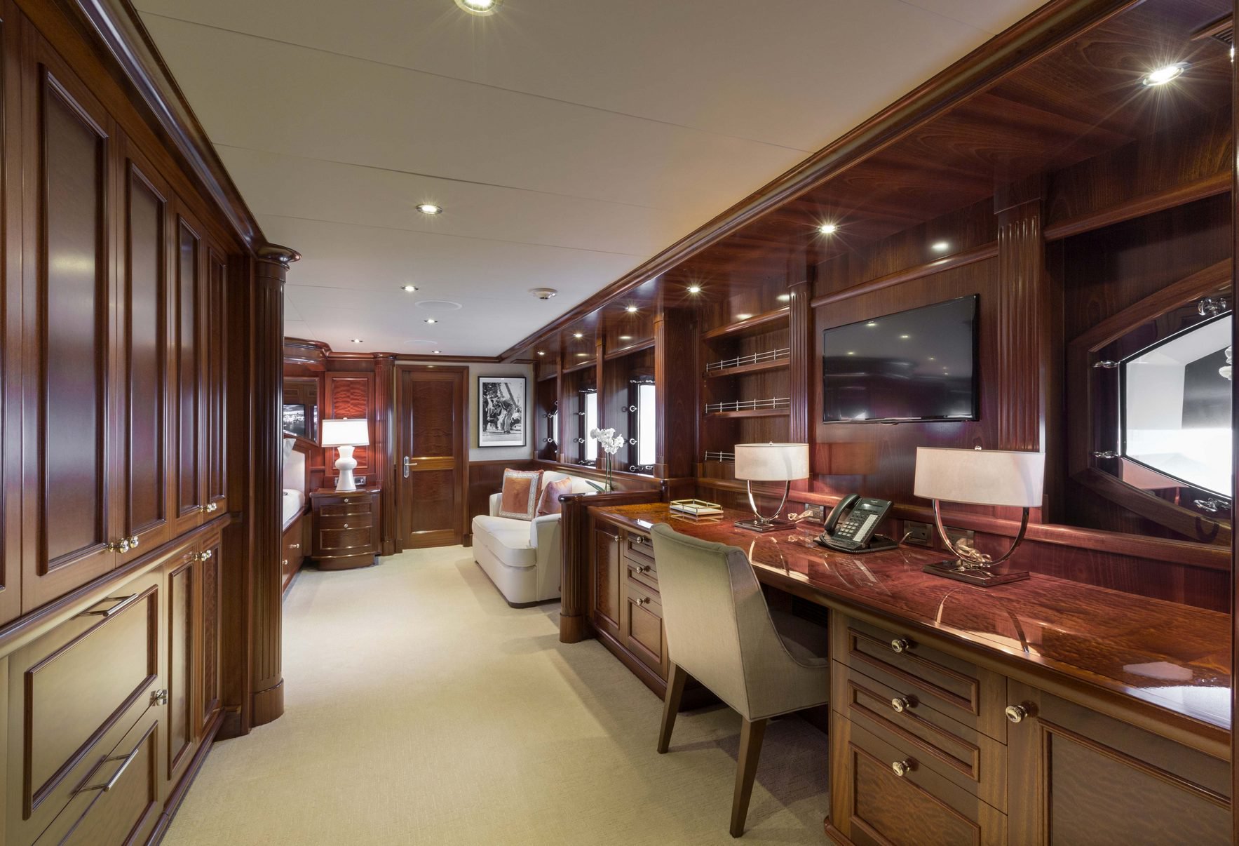 master-cabin-desk.jpg