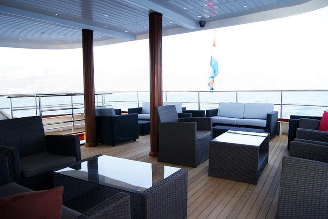 mid_royal_eleganza_croatia_charter-7-.jpg