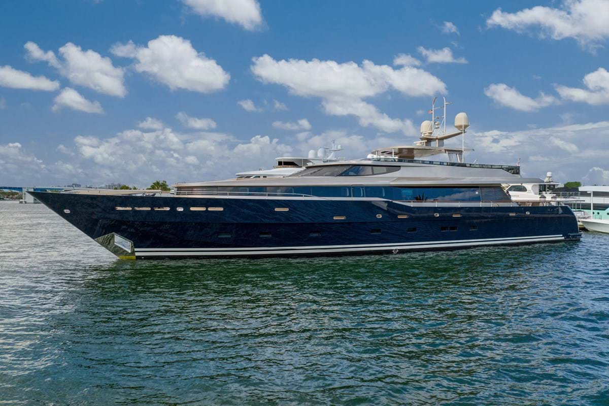 motor yacht VESPPER.jpg