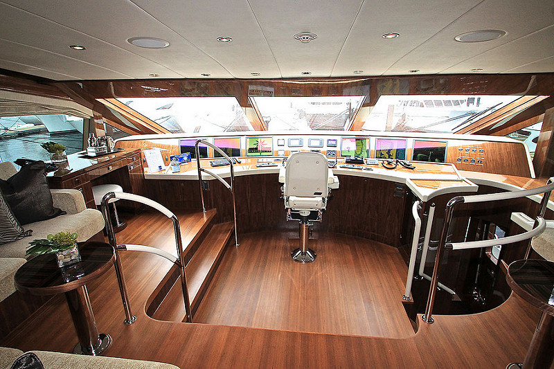 pilothouse 98254.jpg