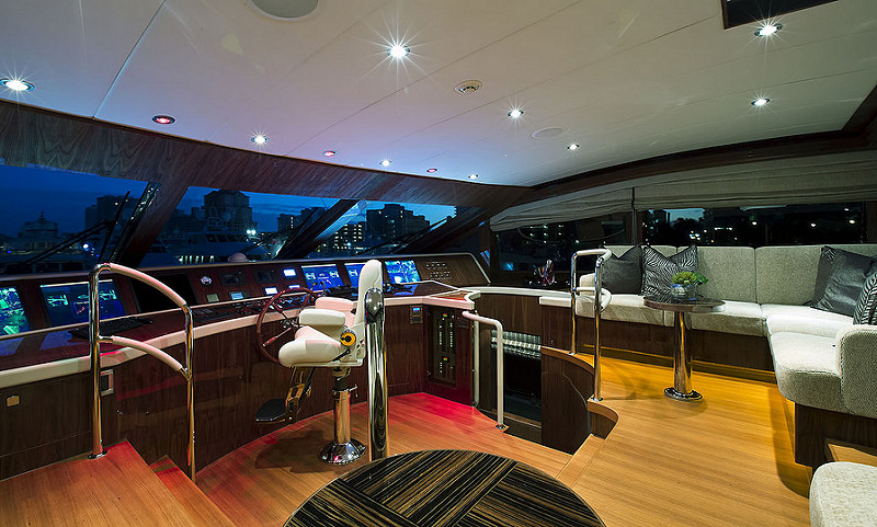 pilothouse.jpg