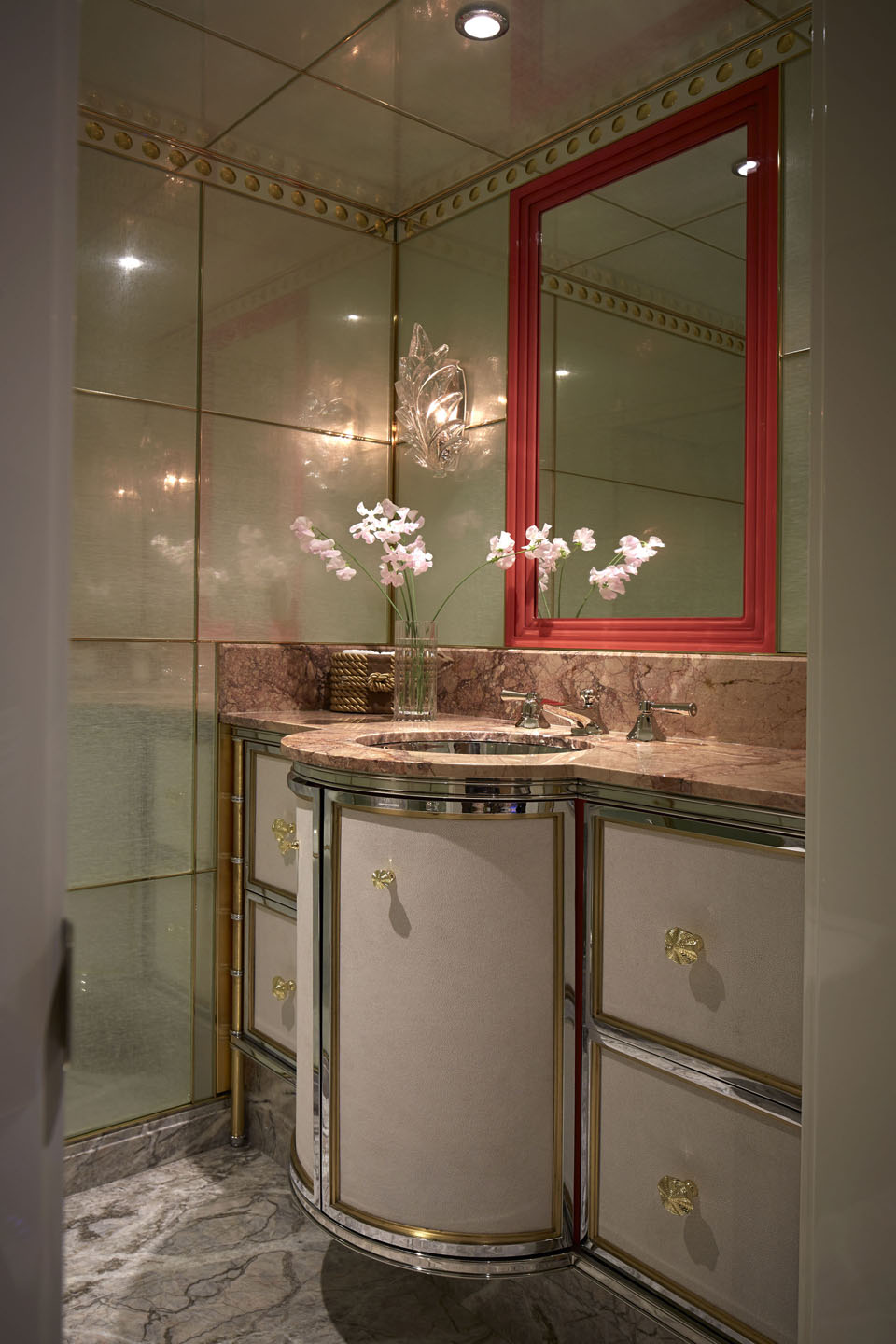 powder room.jpg