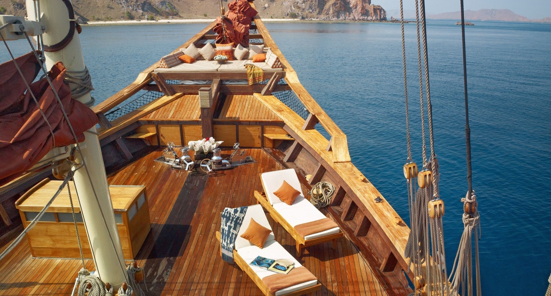ready to sunbathe out on the foredeck.jpg