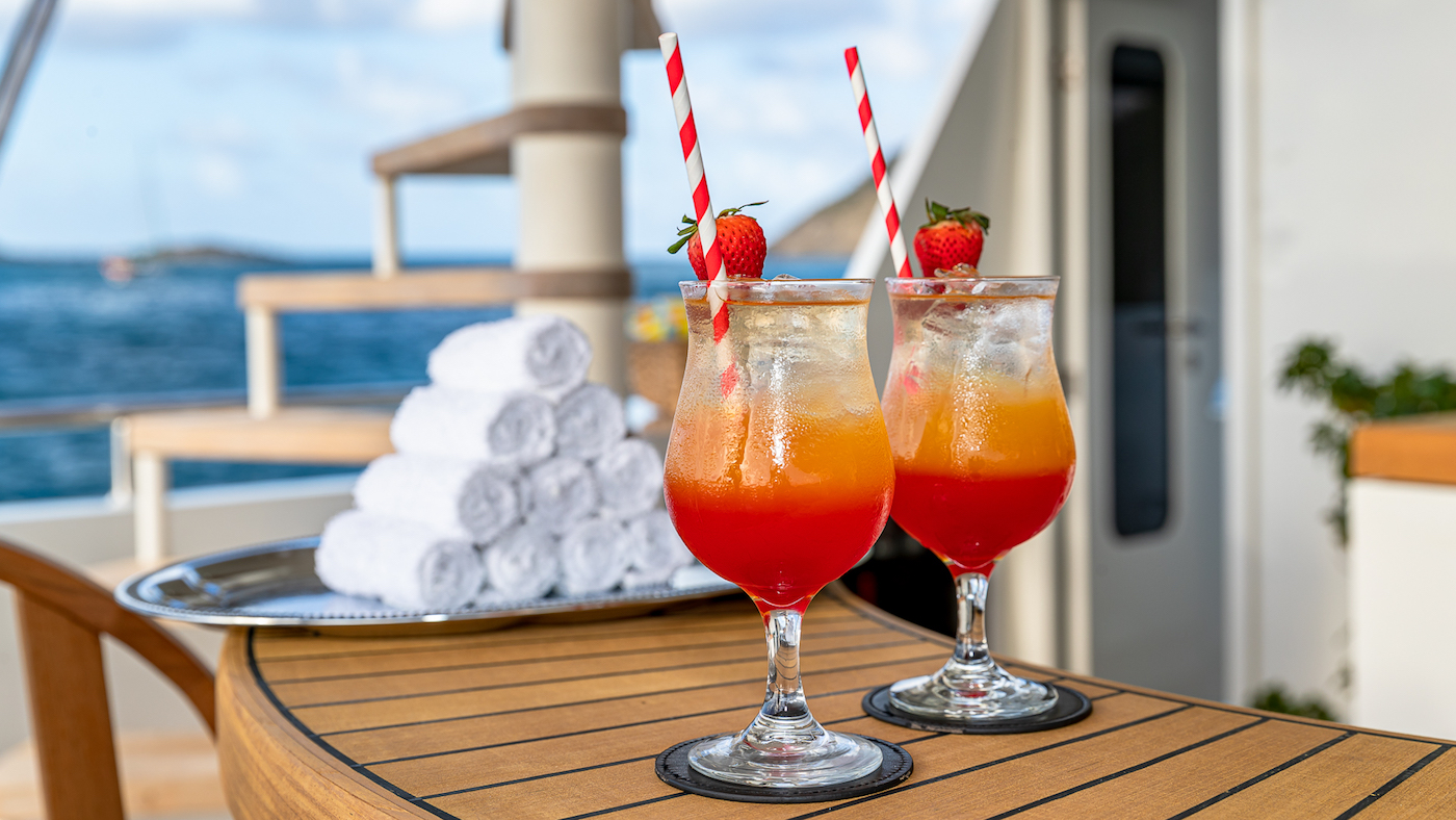 refreshing cocktails.jpg