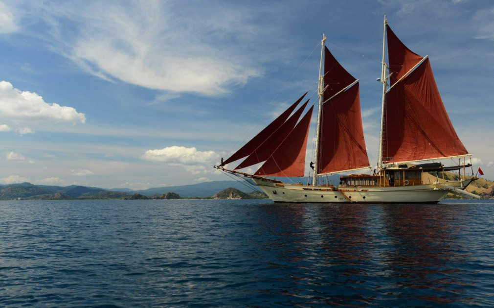 sailing SI DATU BUA .jpg