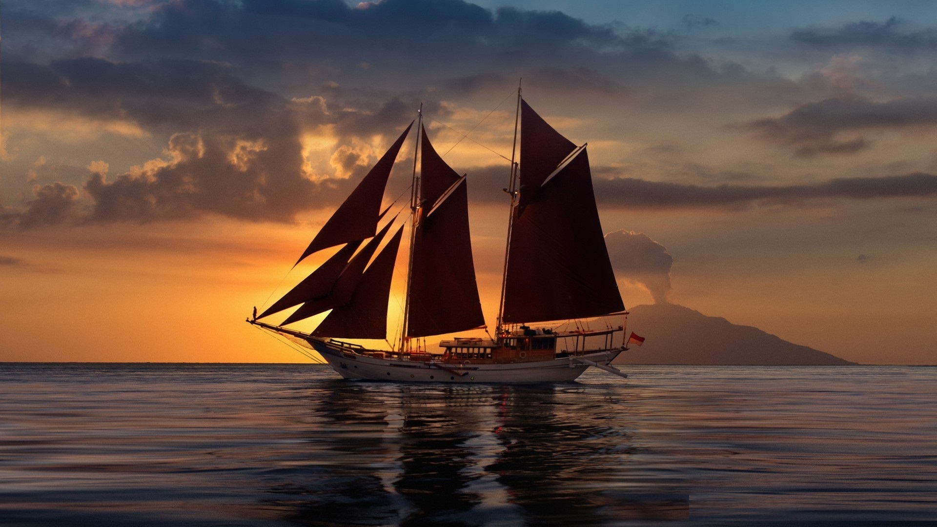 sailing out at sunset on board SI DATU BUA.jpg