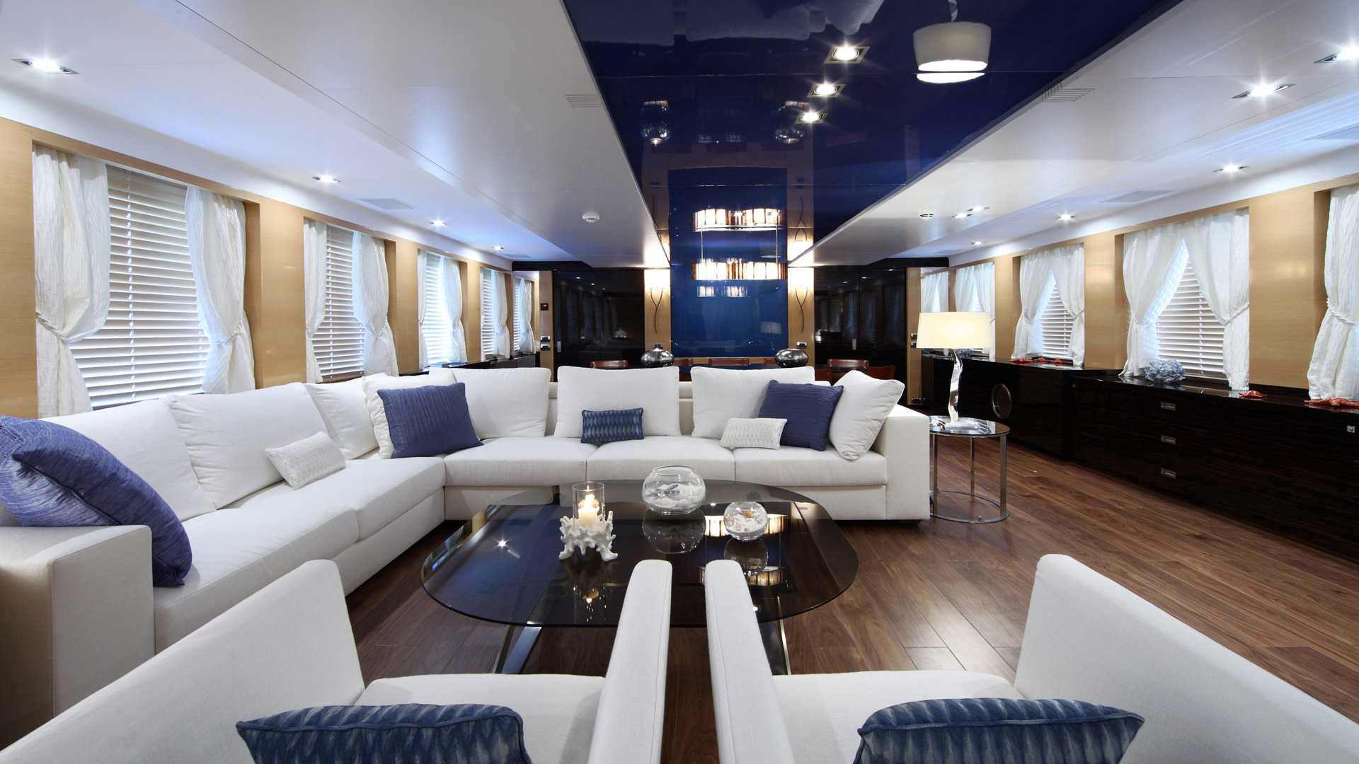 saloon seating.jpg