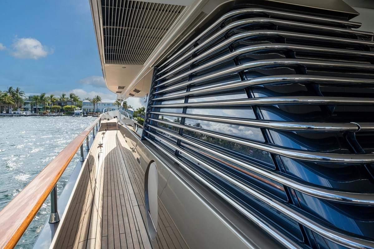 side deck .jpg