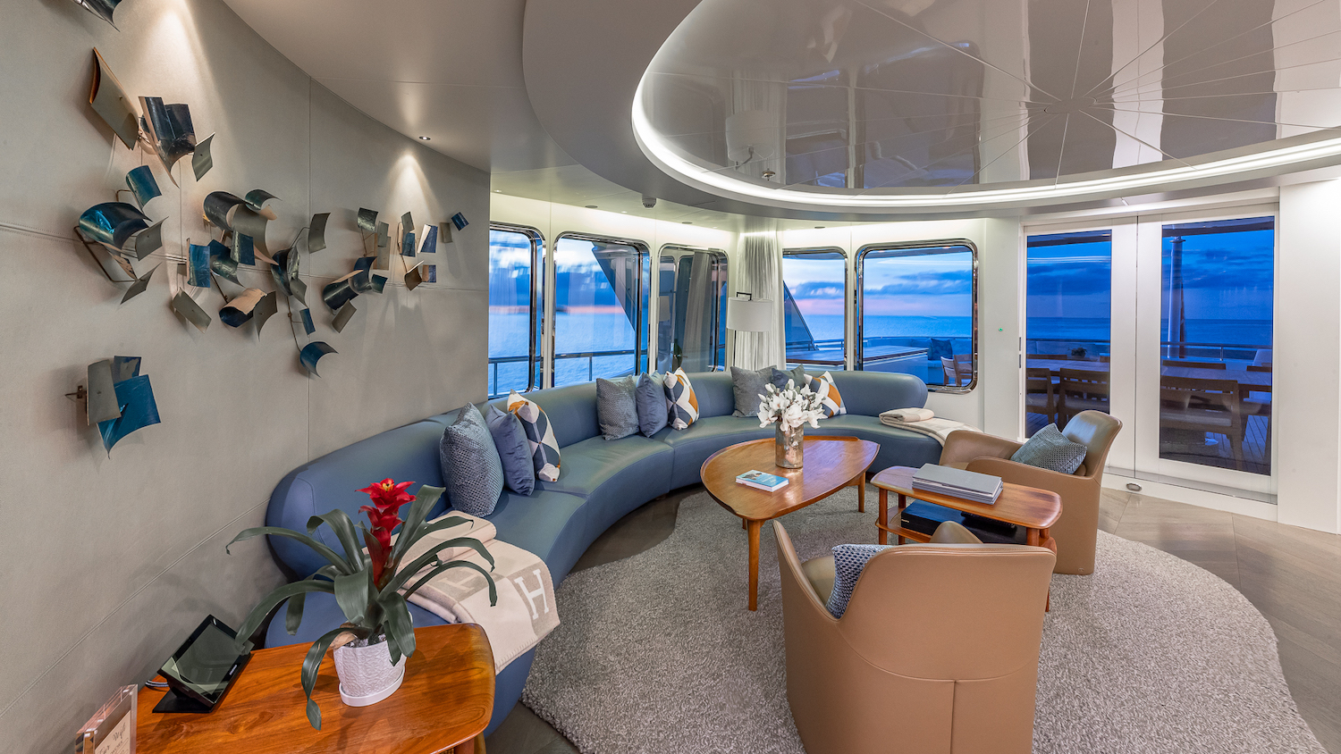 sky lounge seating.jpg